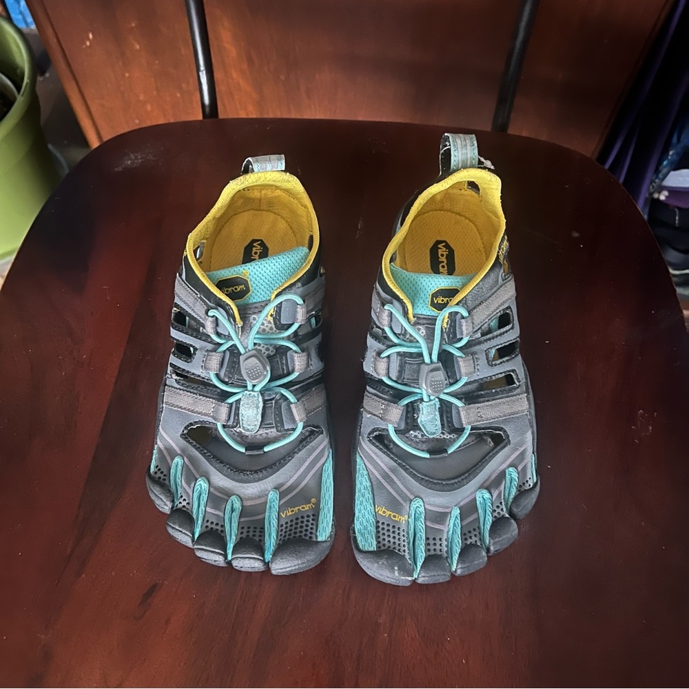 Vibram FiveFingers Treksport sandals Grey Black Turquoise Yellow size 6